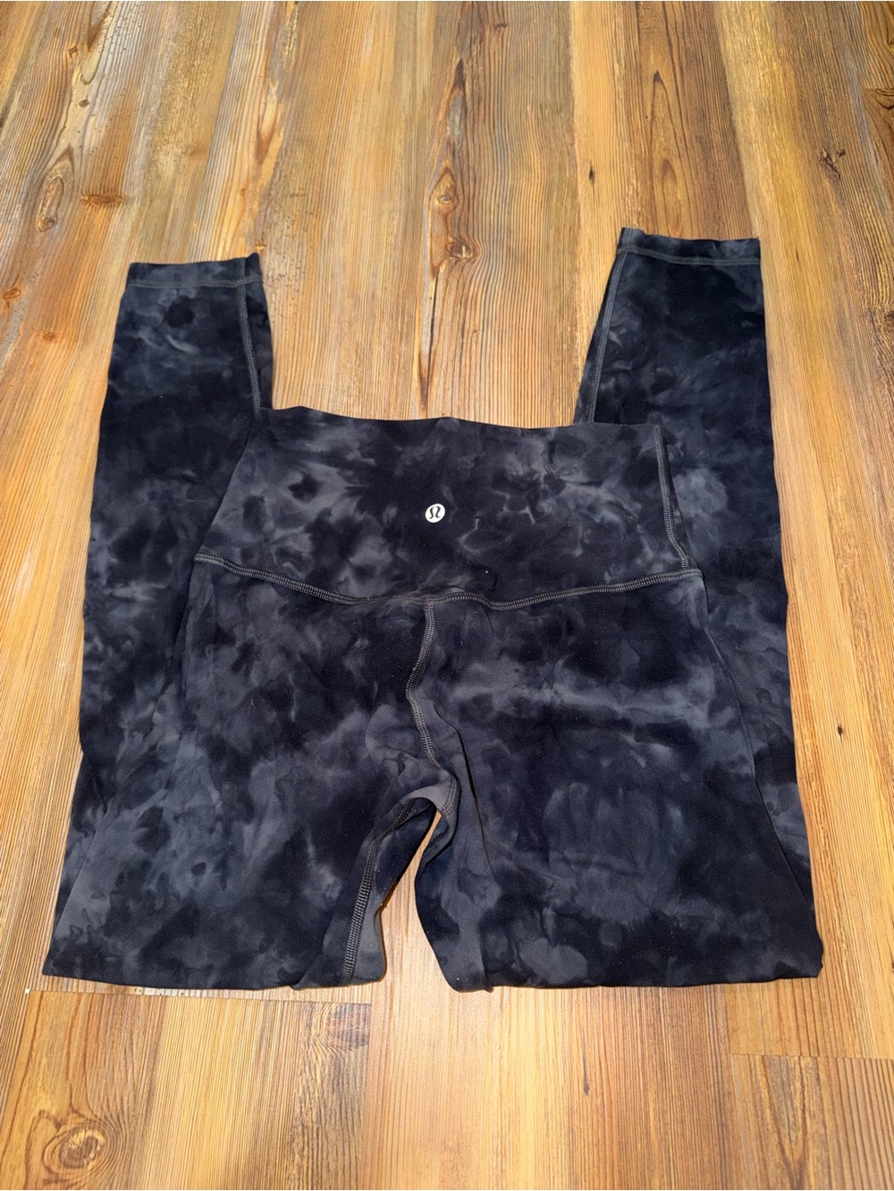 lululemon Black and Charcoal Tie-Dye Leggings